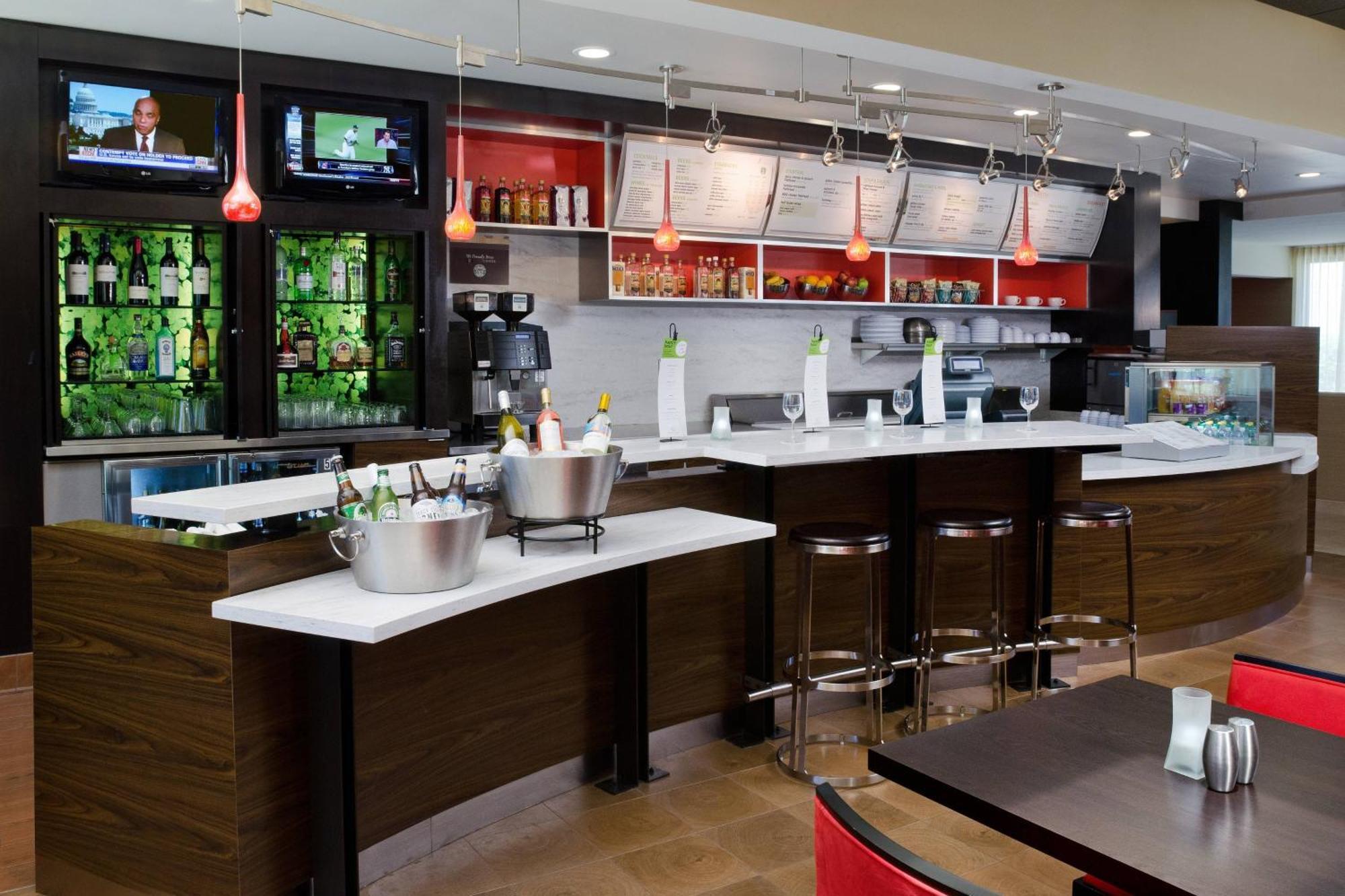 Courtyard By Marriott Huntsville University Drive Buitenkant foto