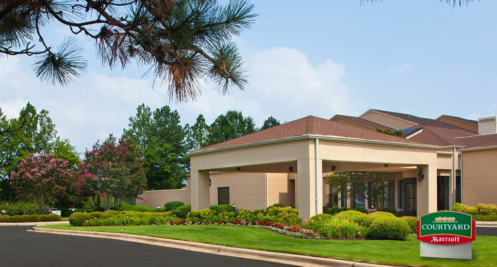 Courtyard By Marriott Huntsville University Drive Buitenkant foto